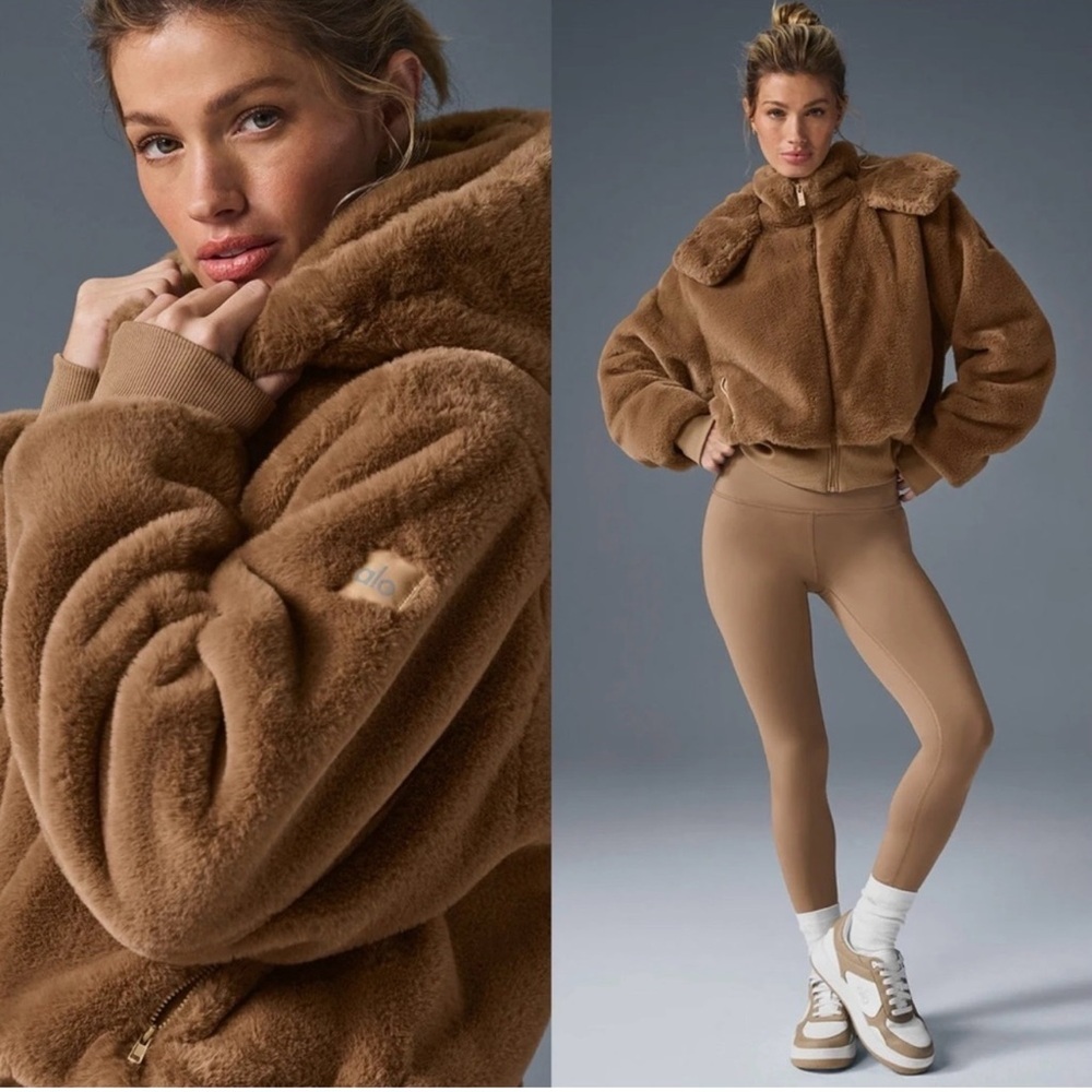 Alo Yoga Faux  Foxy Fur Cropped Jacket Toasted Almond Sz XS W  Removable Hoodie